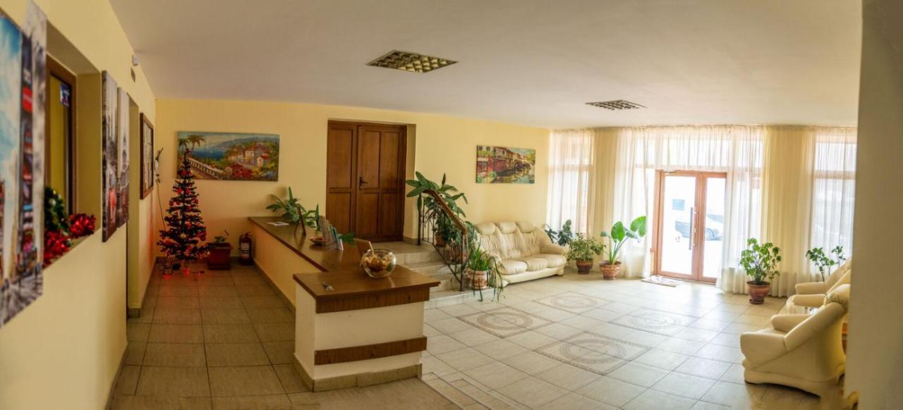Hotel Хорезу Екстериор снимка