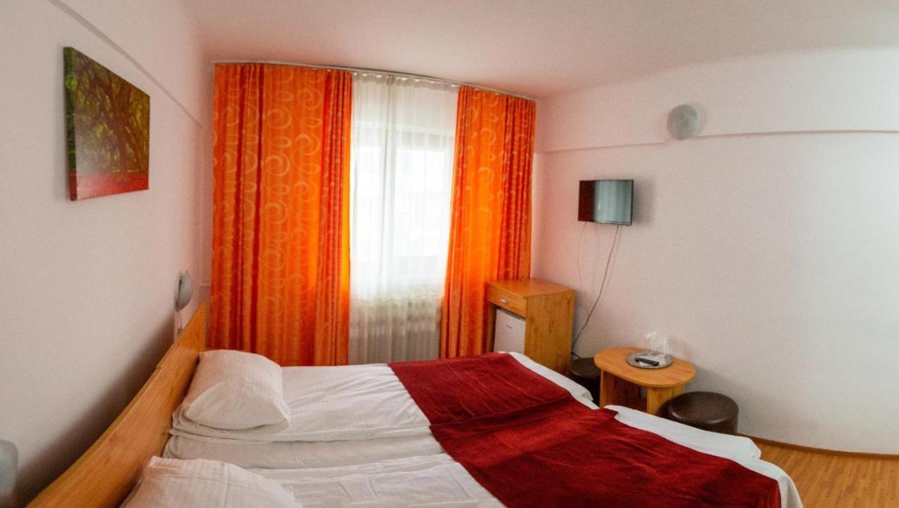 Hotel Хорезу Екстериор снимка